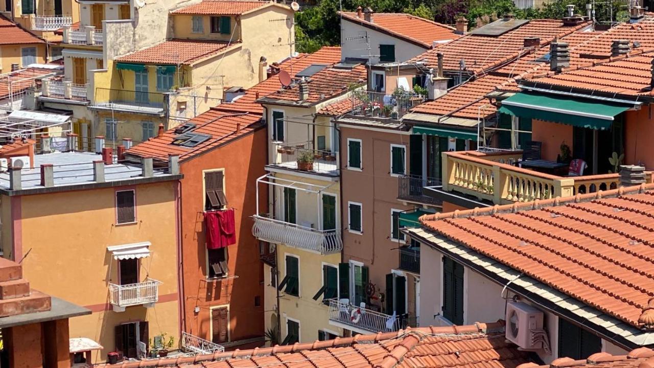 Square Views Apartment Lerici Bagian luar foto
