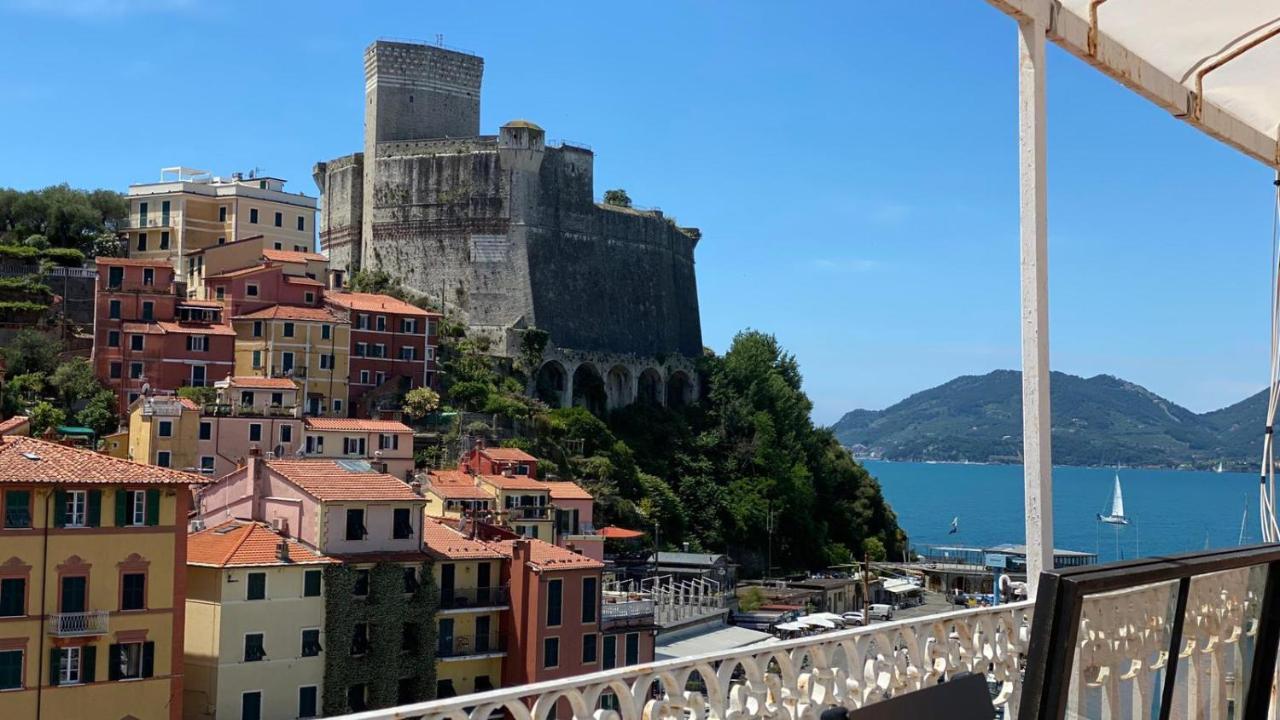 Square Views Apartment Lerici Bagian luar foto